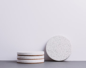 Set of 2 Concrete Terrazzo Coasters | Cup / Mug Handmade Concrete Coaster | Circle Jesmonite Modern Cup Coasters | Beton Decor