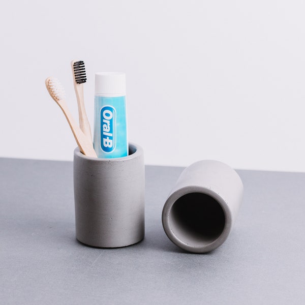 Concrete Toothbrush Holder - Round | Tall Minimalist Pen / Makeup Brush Cup | Modern round / Cylinder Holder | Stationary Storage Pot