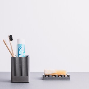Zahnbürstenhalter aus Beton Mid-Century / Retro Minimalistischer Stift / Schminktasse Moderner Zementhalter Schreibwaren Bleistift Vorratstopf Bild 3
