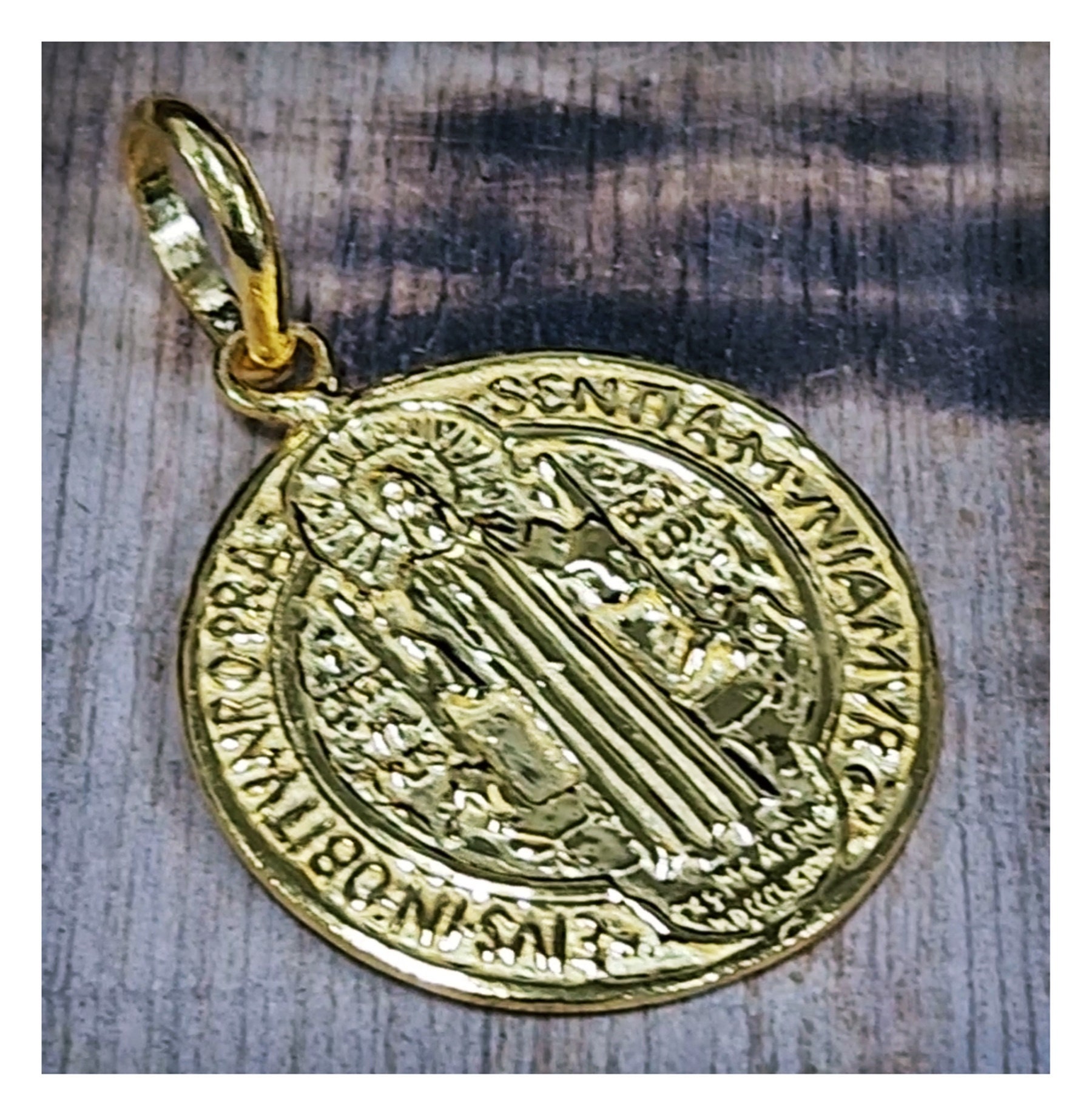 50 Pieces Religious Multicolor Saint Benedict Medal Catholic Gold Plated SB  Medal Coin San Benito Gift