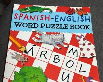 Libro de rompecabezas de palabras español-inglés