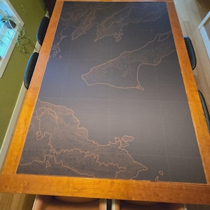 Inlaid Wood / Topography Play mat / GripMat Różne rozmiary! Idealne do gier planszowych, gier RPG, puzzli i gier stołowych!