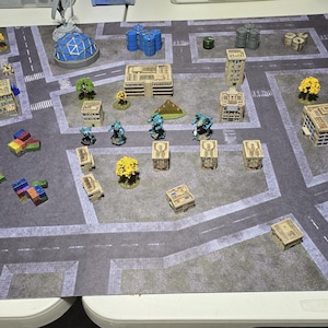 Tapete de juego/GripMat City Streets a escala de 8 mm. ¡Varios tamaños! Perfecto para BattleTech, 40k, Kill Team, Shatterpoint, juegos de rol y juegos de mesa.