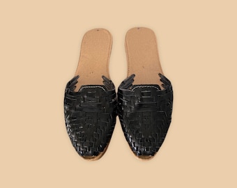 Zwarte Huarache-muiltjes, Mexicaanse geweven leren sandalen voor vrouwen, handgemaakte ambachtelijke schoenen, instapsandalen, boho-sandalen, cadeau voor haar