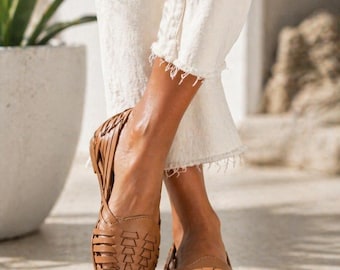 Comfortable Leather Huaraches, Mexican Sandals for Women, Handmade Artisan Shoes, Cushioned Leather Sandals, Slip On Sandals, Boho Sandals
