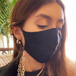 Chunky Acrylic Link Face Mask Chain: 29&quot; Length