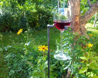 Wine glass holder for the garden