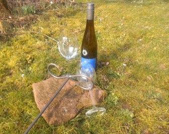 Wine glass holder for two glasses, garden glass holder