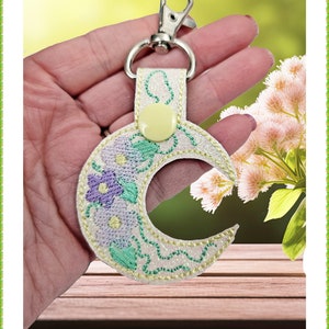 Moon key fob digital ITH embroidery design