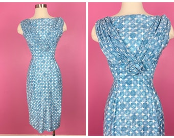 Vintage 1950s 50s Blue Rose Print Sleeveless Shelf Bust Wiggle Dress Size XS Extra Small