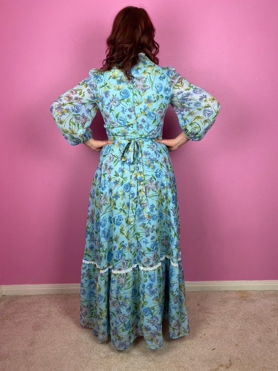 Vintage 1970s 70s Blue Floral 3/4 Sleeve Cottage … - image 9