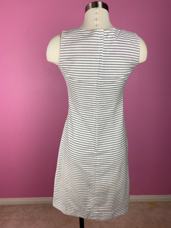 Vintage 1960s 60s Sleeveless Gray White Striped N… - image 5