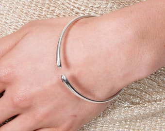 Open Drop Bangle, Adjustable Silver Bangle, Plain Silver Bangle, Re-sizable Bangle, Simple Bangle, Molten Silver Bangle, Solid Silver Bangle