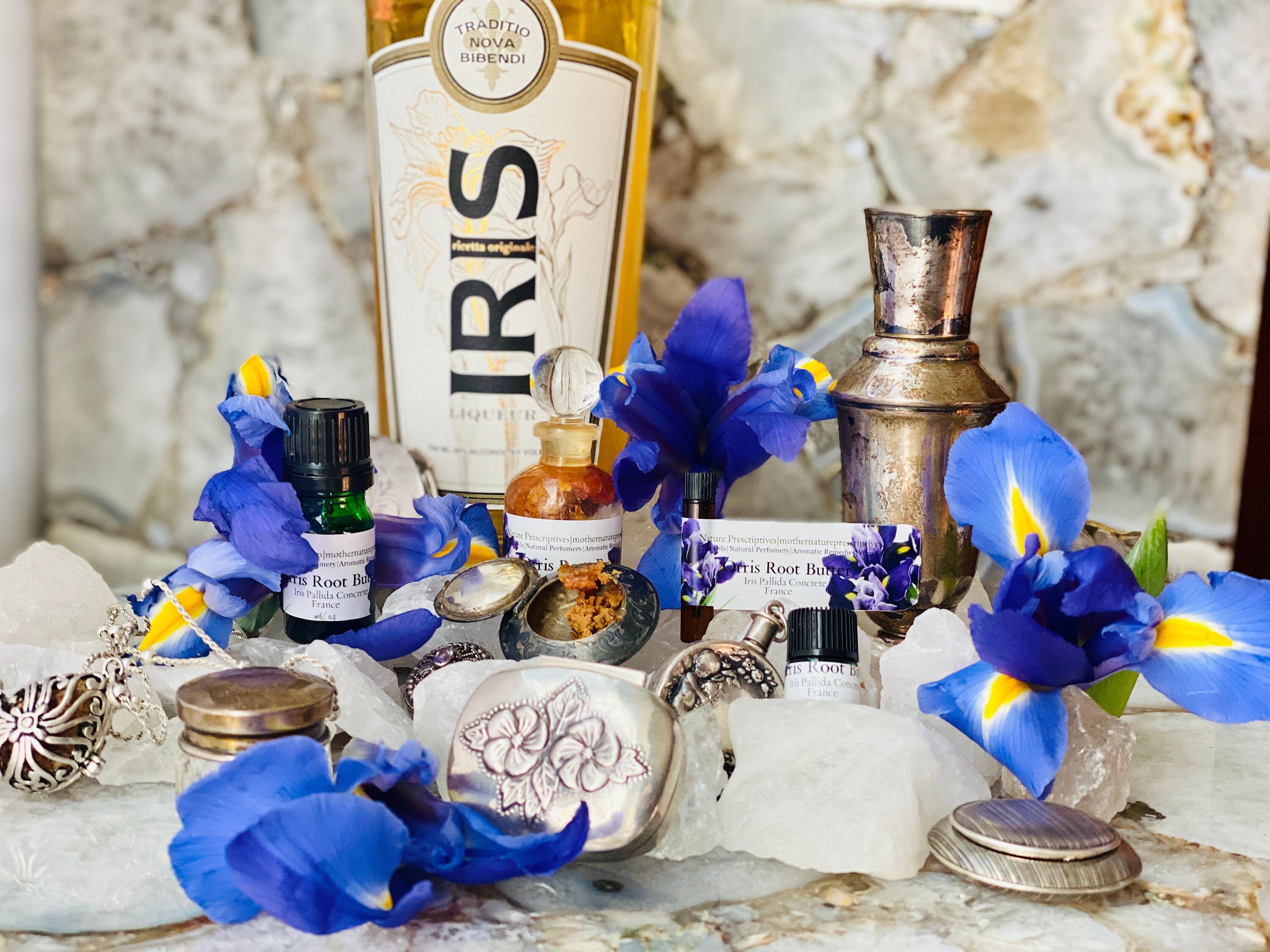 Iris / Orris perfume ingredient – Wikiparfum