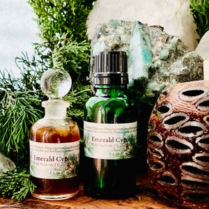 Emerald Cypress CO2 Callitris columellaris Supports Respiratory Skin Conditions Meditation Fresh Mint Pine Scent Murray River Cypress Pine 30 Milliliters