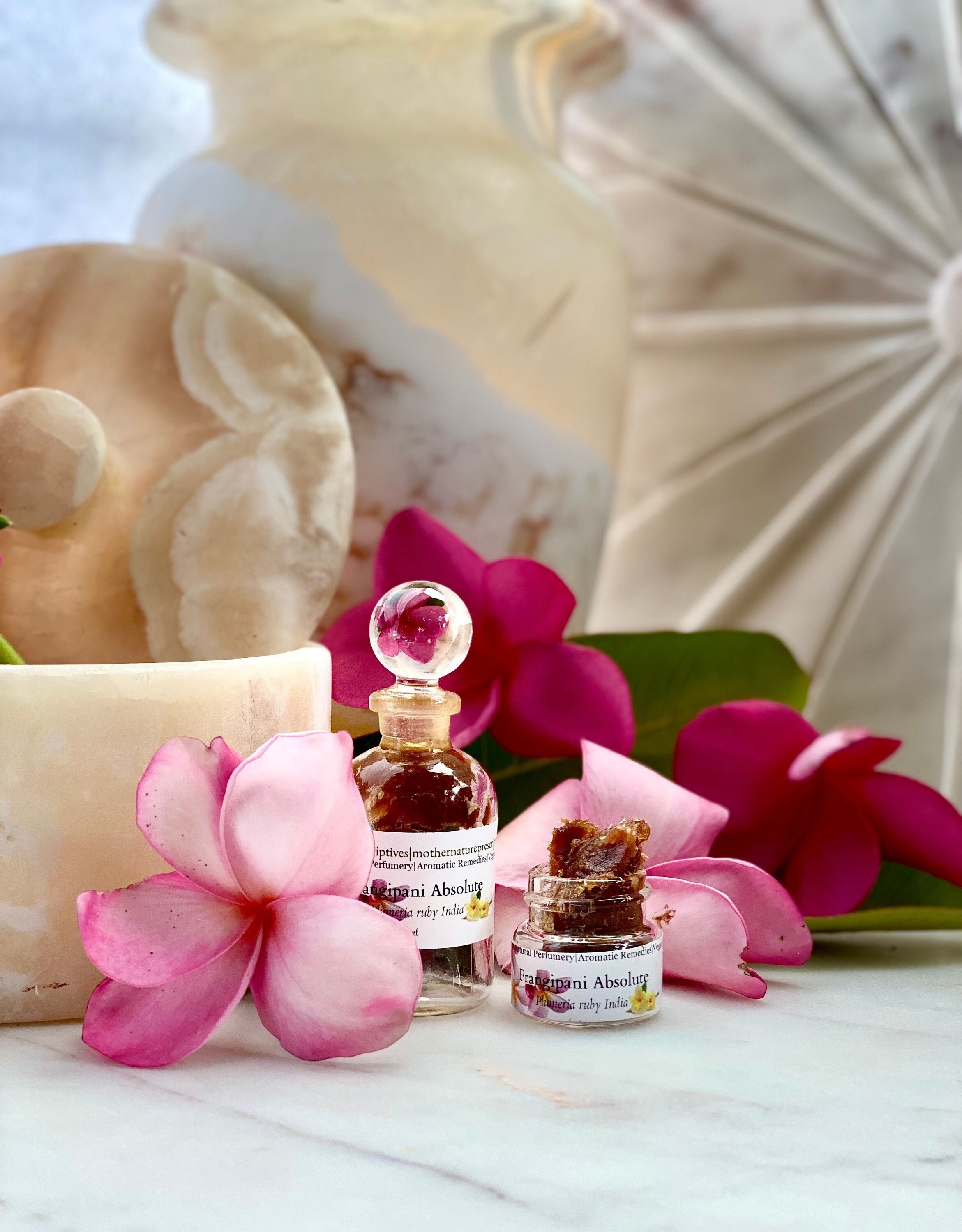 Egyptian Frangipani Essential Oil (Plumeria) - A Natural Perfume to Awaken  Joy. A Confident Floral Scent Used Alone or Mixed as a Top Note. - Nur  Creative Studio