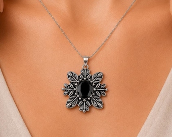 Collar con colgante de flor de ónix negro natural, joyería bohemia delicada hecha a mano en plata de ley 925 oxidada, regalos de boda para ella.