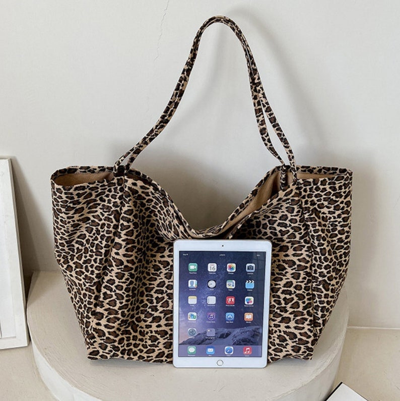 Große Wiederverwendbare Tasche, Leopard print Schultergurttasche, Eco Tragetasche, Oversized Canvas Tasche, Alltägliche Große Tasche, Casual Daily Handtasche Bild 7