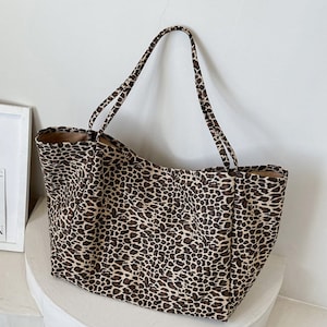 Große Wiederverwendbare Tasche, Leopard print Schultergurttasche, Eco Tragetasche, Oversized Canvas Tasche, Alltägliche Große Tasche, Casual Daily Handtasche Bild 8