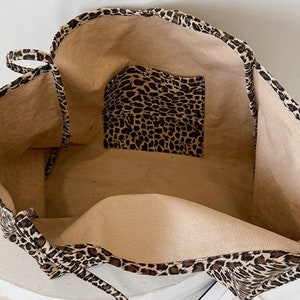 Große Wiederverwendbare Tasche, Leopard print Schultergurttasche, Eco Tragetasche, Oversized Canvas Tasche, Alltägliche Große Tasche, Casual Daily Handtasche Bild 9