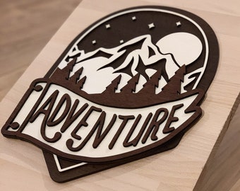 Logo Adventure en bois / Tableau 3D en bois de peuplier / Nature / Aventure / Montagne / Lune & étoiles