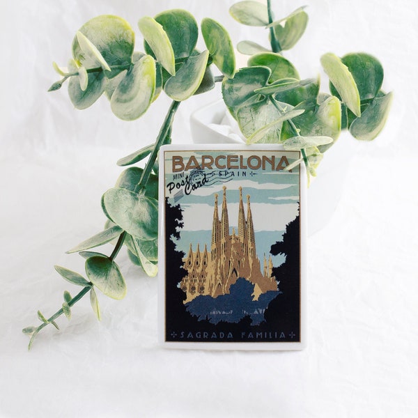Barcelona Magnet • Vintage Souvenir Magnet of Sagrada Familia, España • Spanish Handmade Ceramics Souvenir