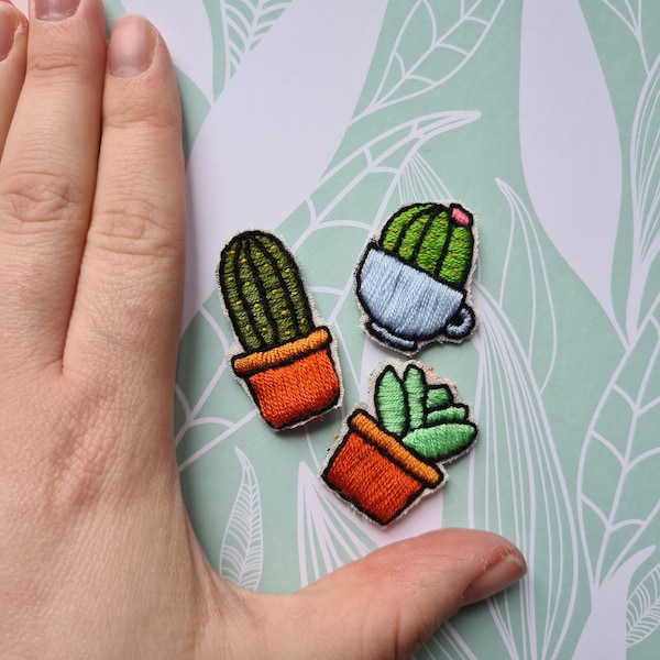 Ensemble d'écussons miniatures à coudre cactus succulentes