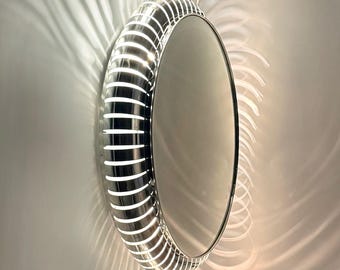 Miroir mural chromé lumineux Halo Mirror Space Age