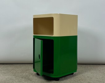 Rare Cabinet Kartell ‘Componibili’ Anna Castelli - Modular and Portable Storage Solution in green and white -  Space Age Furniture 1960s