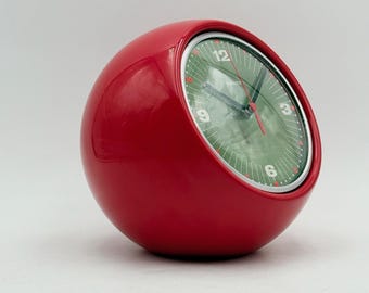 Vintage Red Orb Table Clock: Italian Space Age Decor, 1970s