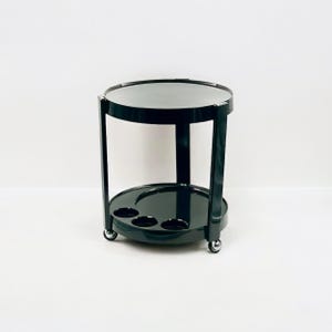 1970 年代の宇宙時代のモバイル バー - 光沢のある黒のミッドセンチュリー モダン コーヒー テーブル、収納とサービング トロリー付き、イタリアン デザイン