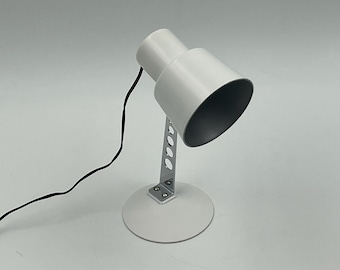 Lámpara de escritorio vintage de los años 70 Targetti Sankey – Lámpara de mesa auxiliar blanca minimalista - Diseño de la era espacial Made in Italy
