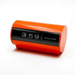 Retro 70s Sankyo Flip Clock – Japanese Space Age Digital Clock, Orange Iconic Mid Century Desk Decor