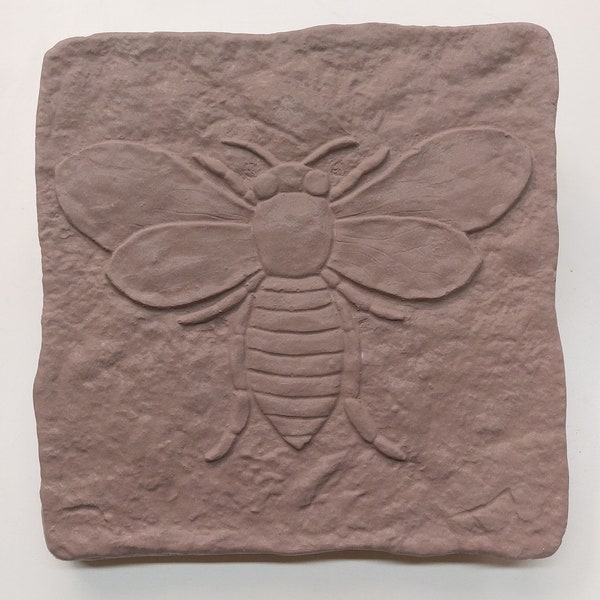 NEW! Bee Steppingstone Garden Art Flower Rustic Insect