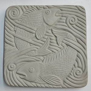 REGULAR THICKNESS Swimming Fish Steppingstone Garden Art Landscaping
