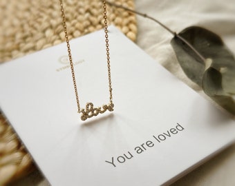 Family Fashion Round Necklace Pendant Gift Cool Girl Carved Words Letters Love Family Fashion Round Necklace Pendant Gift Cool Girl Carved Words Letters Love