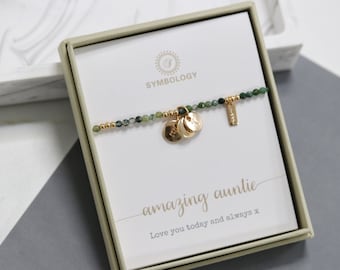 Personalised Auntie Bracelet, Initial Charm Bracelet, Gold Emerald Beads Bangle, Stackable Gemstone Bracelet, Auntie Birthday Gift for Her