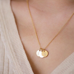 Collar con letras personalizado, collar con inicial de oro con inicial para niños, regalo de San Valentín, regalos para madres e hijas, regalo con nombre de familia, regalos para mamá