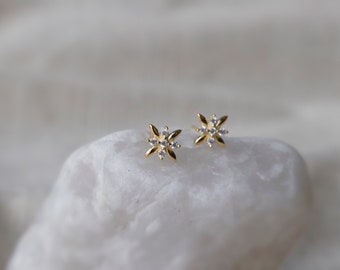 Dainty Starburst Studs Earrings in Sterling Silver With 18K Gold Plated / CZ Silver & Gold Delicate Studs For Friends / Valentines Gift