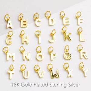 Dije de letra inicial en oro vermeil, dije de alfabeto adicional, dije personalizado, piezas de joyería hechas a mano, suministros de joyería DIY en plata de ley