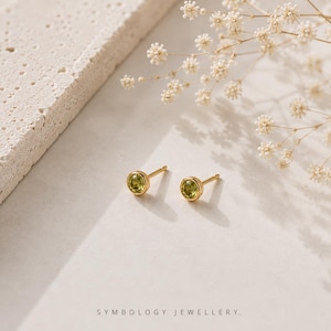 August Peridot Birthstone Stud Earrings: Peridot Crystal, 925 Sterling Silver