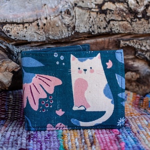 Cartera bohemia de gato y flores - Monedero de lona de algodón con estampado degradado, cartera pequeña plegable con tarjetero y bolsillos para billetes - Hecha en Nepal - Regalo bohemio