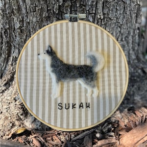 Needle felted dog Embroidered name hoop Labrador Retriever memorial rainbow bridge Personalized embroidery Custom pet parent gift Wall art