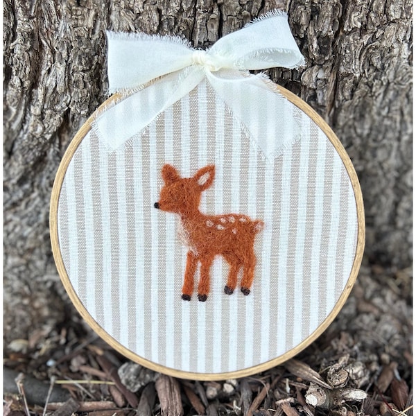 Needle felted fawn deer Embroidered name hoop Baby birth announcement Personalized embroidery nursery decor Custom newborn gift Wall art