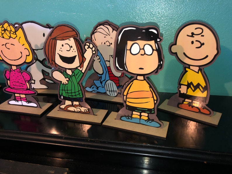 Charlie Brown Centerpieces - Etsy