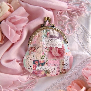 Shabby Quilt Purse Shabby Bag Shabby Rose Purse Shabby Quilt Purse Shabby Fabric Handbag Vintage Rose Purse Handmade Shabby Purse