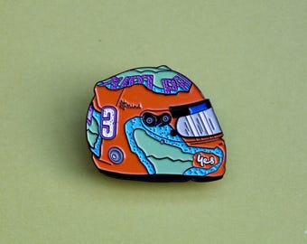 Broche de esmalte do capacete de Daniel Ricciardo 2022 | F1 | McLaren
