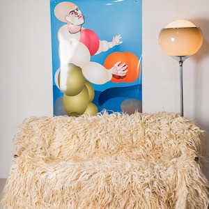 Handwoven Wool Flokati Rug: Vintage Long-Pile Sheep Rug (185/240 cm)