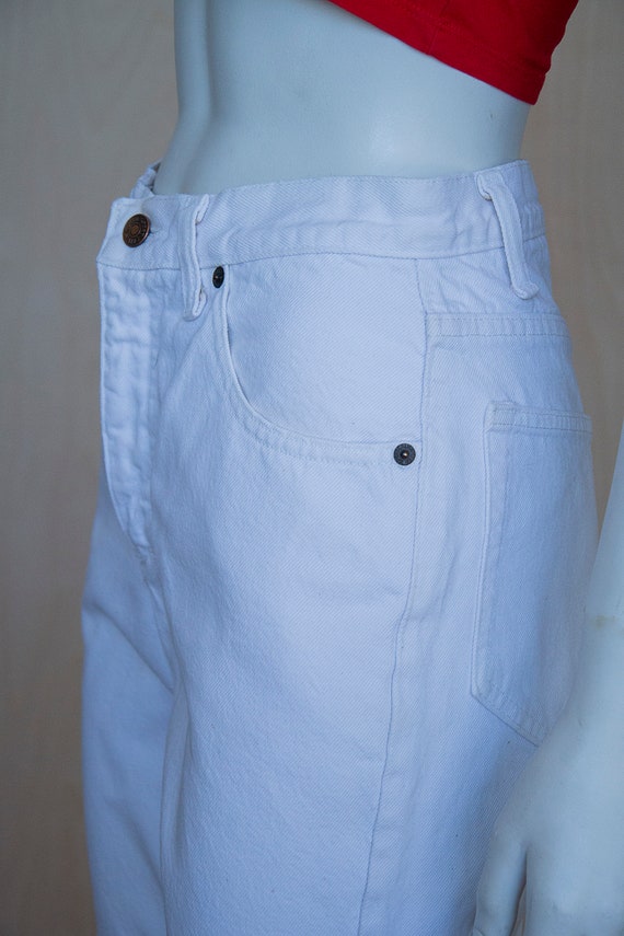 Calvin Klein American Classic White Jeans Shorts … - image 4