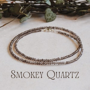 上品なスモーキークォーツネックレス、ミニマリストクリスタルヒーリング2mmビーズチョーカー、パーソナライズされたスターリングシルバーチャームジュエリー、ボヘミアンエコスタイル